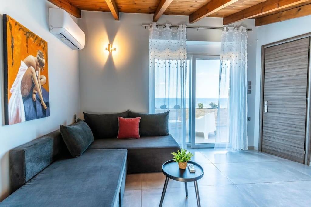 Zefyros Suite , Seafront Retreat ! Pánormos エクステリア 写真